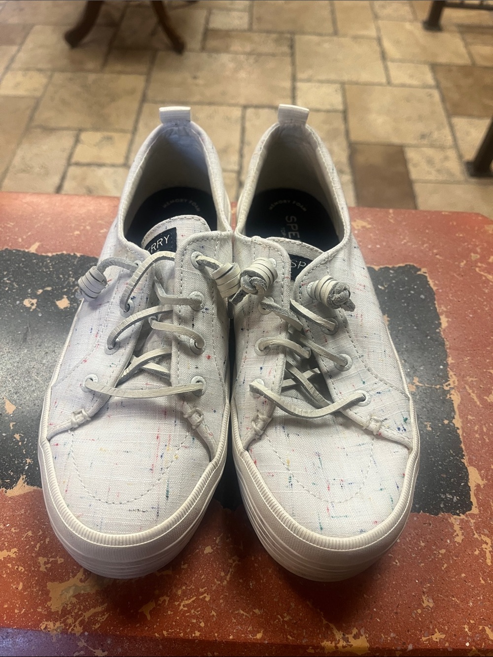 Sperry White Canvas Low-Top Sneakers with Multicolor Speckle size 7.5